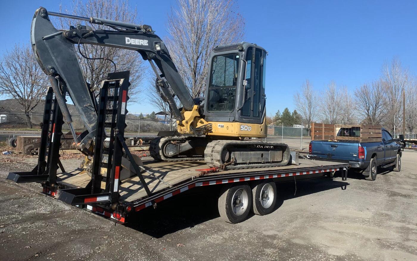 2024 Kaufman P-DLX Electric brakes. 24' deck