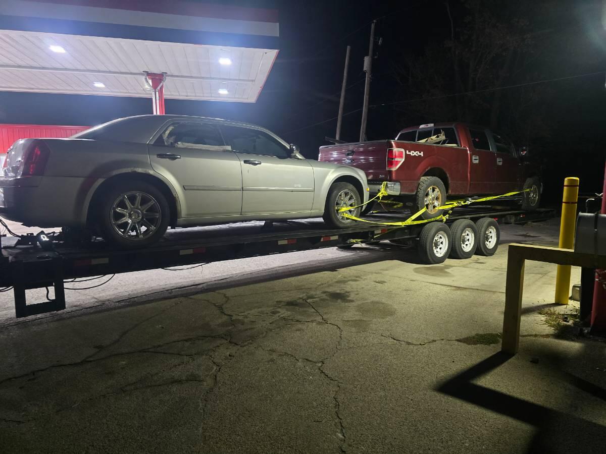 2012 Home made gooseneck flatbed 40 ft gooseneck car hauler.
