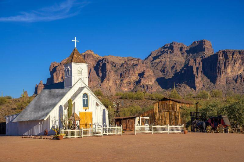 Trailer rental in the Apache Junction area